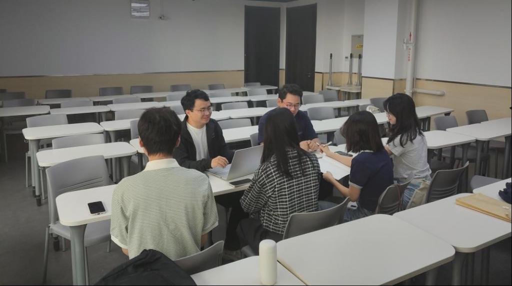 F22B